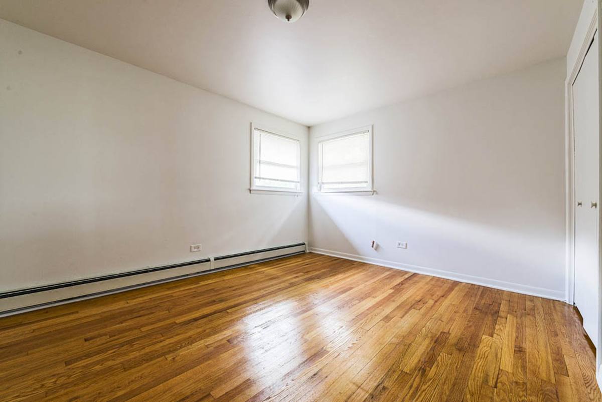 Apartment for rent at 14015-19 S Tracy Ave, Riverdale, IL 60827