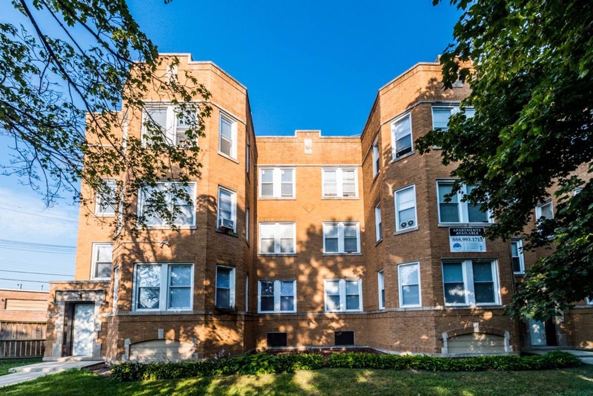 Apartment for rent at 8514 S Crandon, Chicago, IL 60617