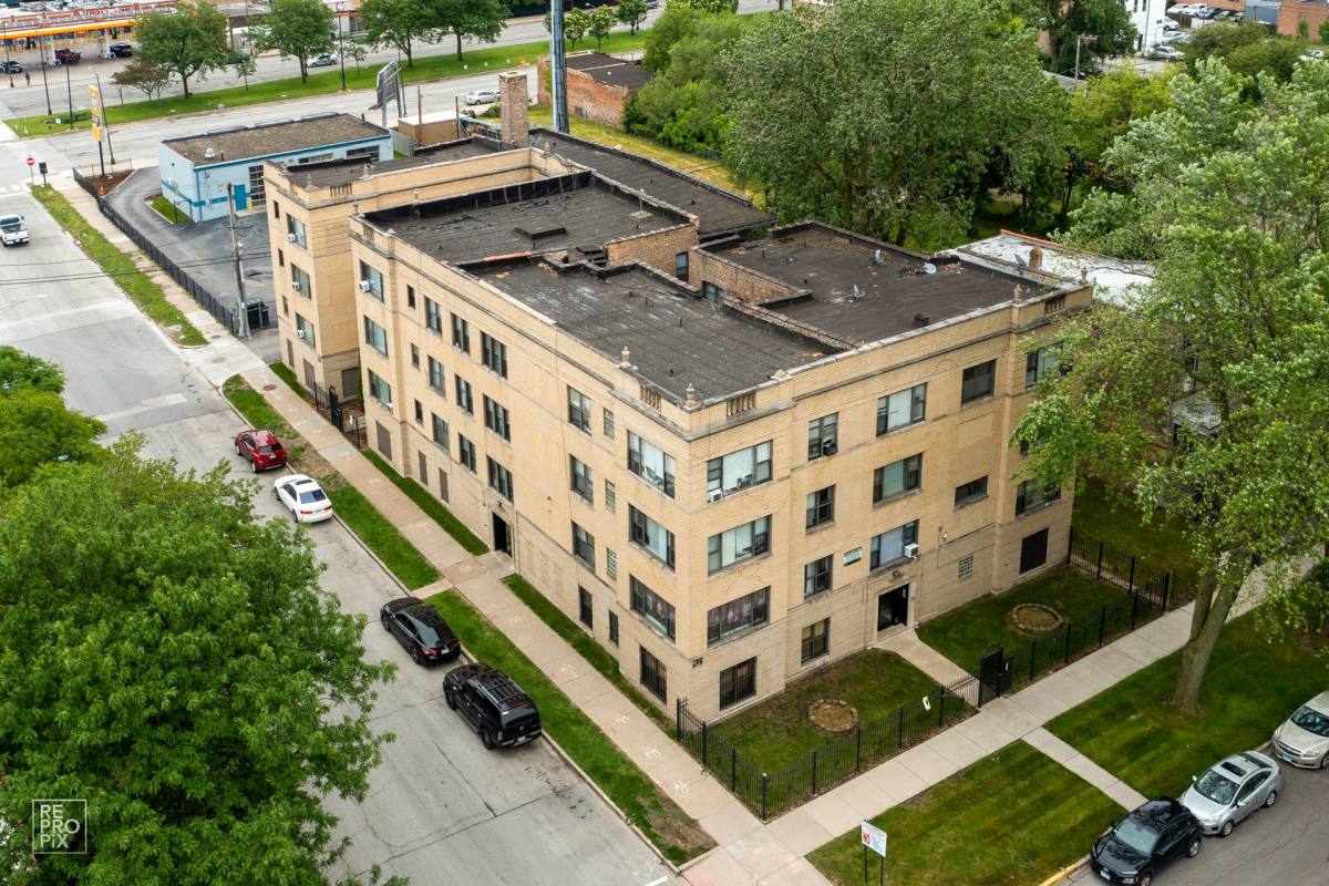 Apartment for rent at 7003 S Harper, Chicago, IL 60637