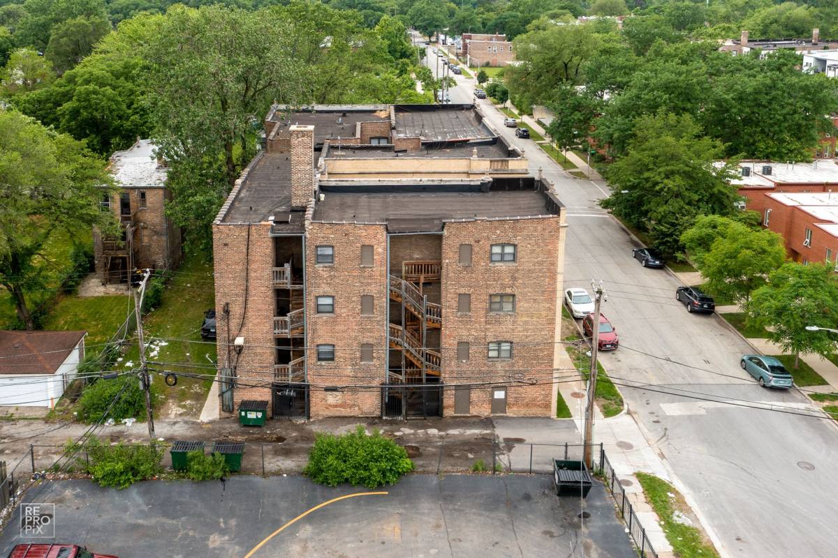 Apartment for rent at 7003 S Harper, Chicago, IL 60637