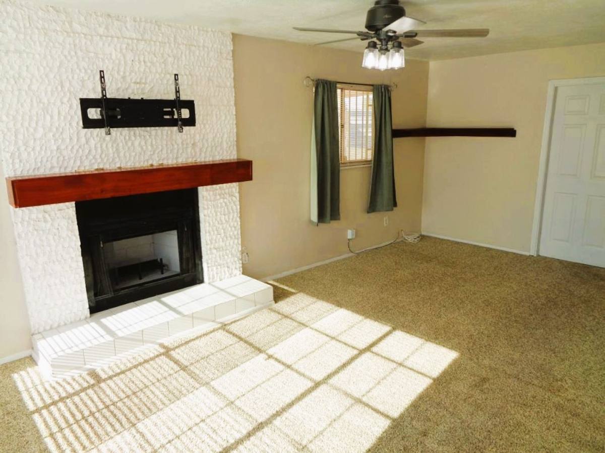 House for rent at 309 Turnstone Dr, El Paso, TX 79922