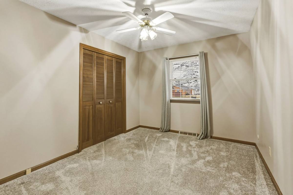 House for rent at 3133 Murr Lane, New Albany, IN 47150