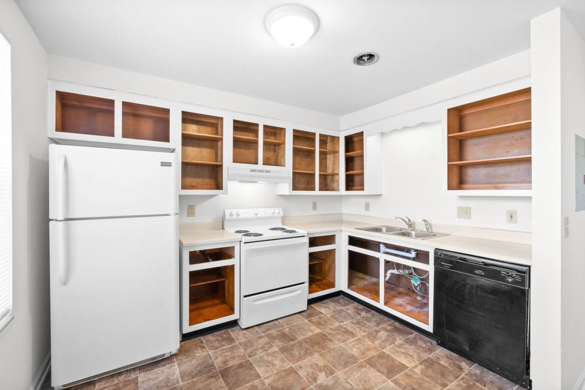 Apartment for rent at 1500 W Knollwood Circle, Clarksville, TN 37043