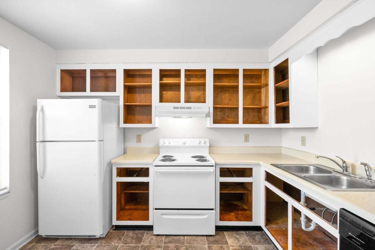 Apartment for rent at 1500 W Knollwood Circle, Clarksville, TN 37043