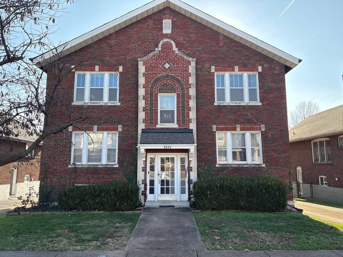 6044 Arsenal St, Saint Louis, MO 63139 - Apartment For Rent - Image 1