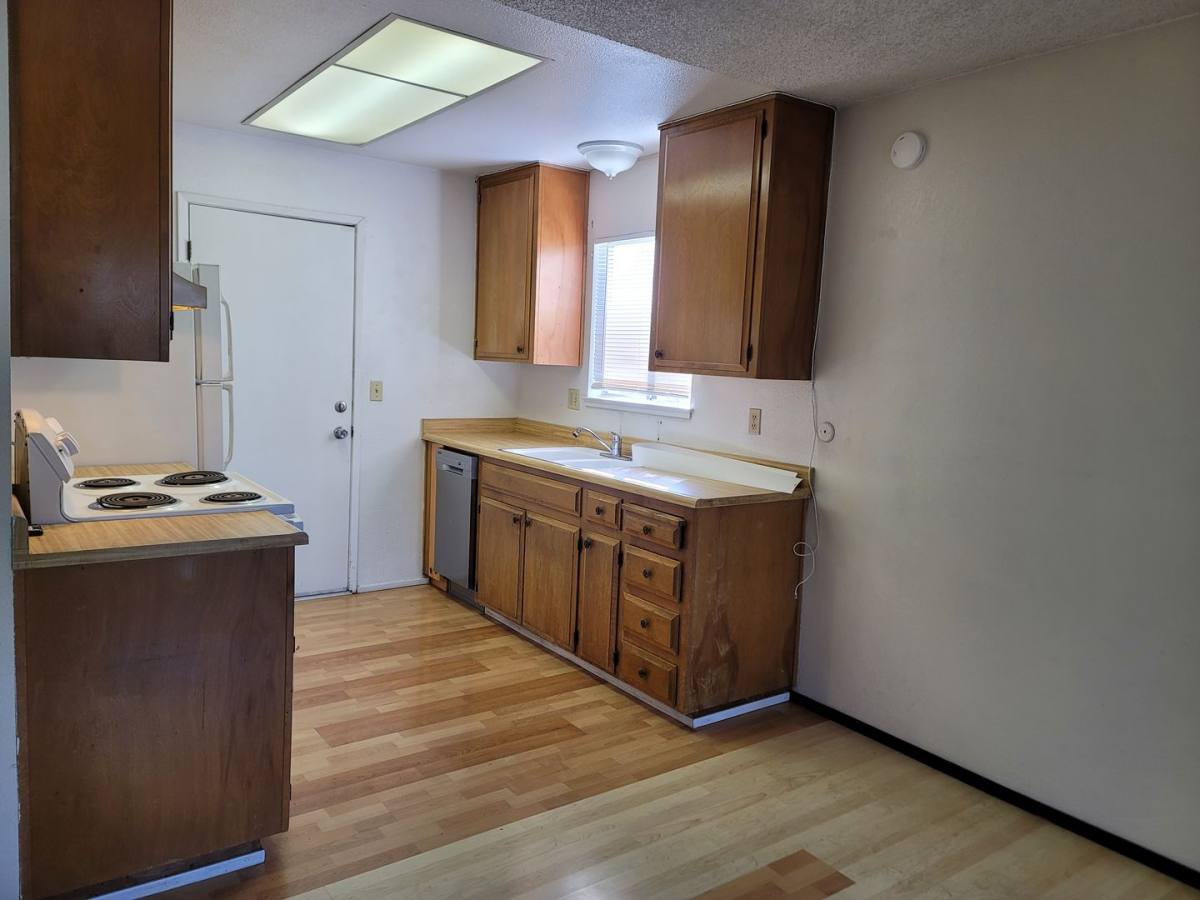 House for rent at 1031 Fallbrook Dr, Stockton, CA 95210