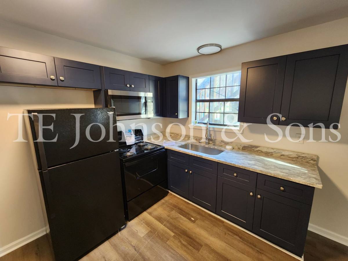 Apartment for rent at 2571 Green Oaks Court #B, Winston Salem, NC 27107