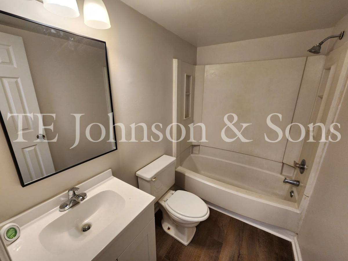 Apartment for rent at 2571 Green Oaks Court #B, Winston Salem, NC 27107