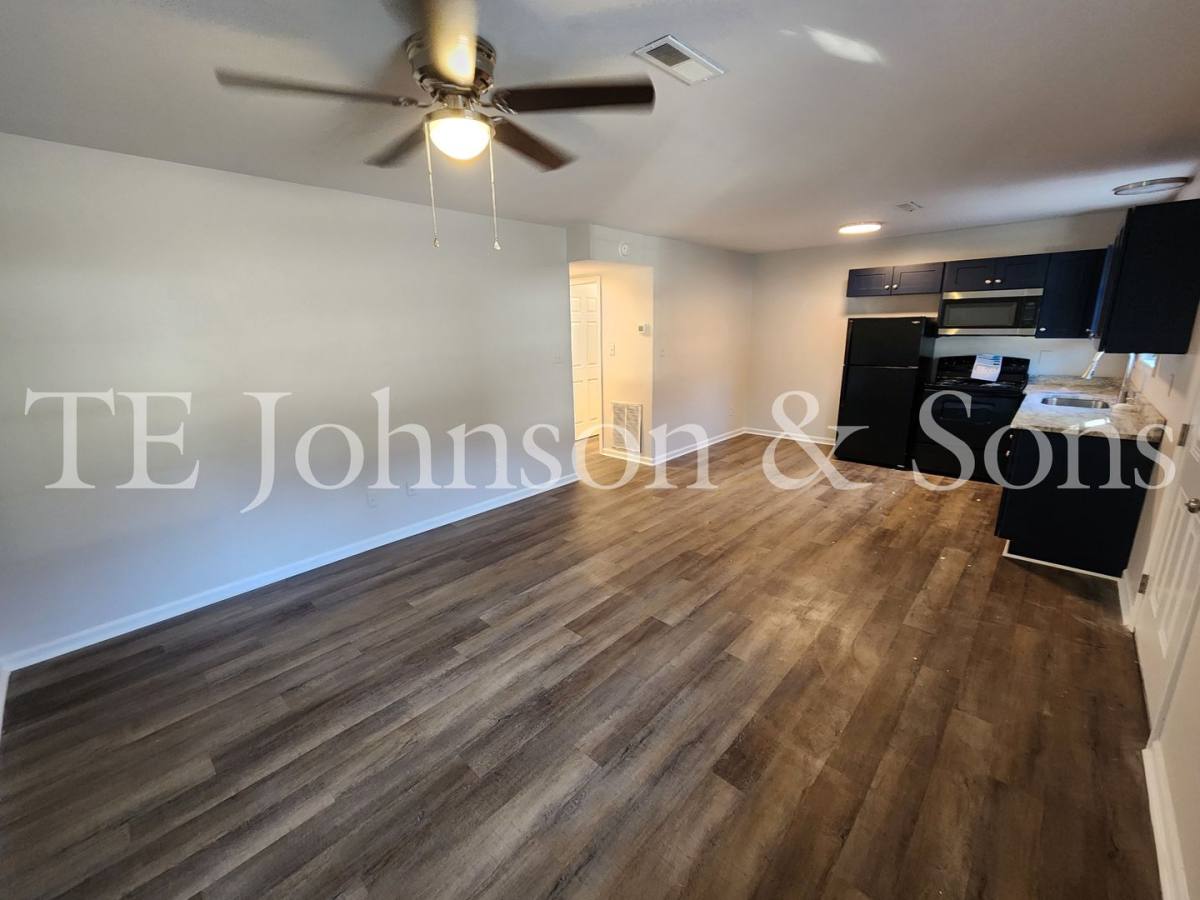 Apartment for rent at 2571 Green Oaks Court #B, Winston Salem, NC 27107
