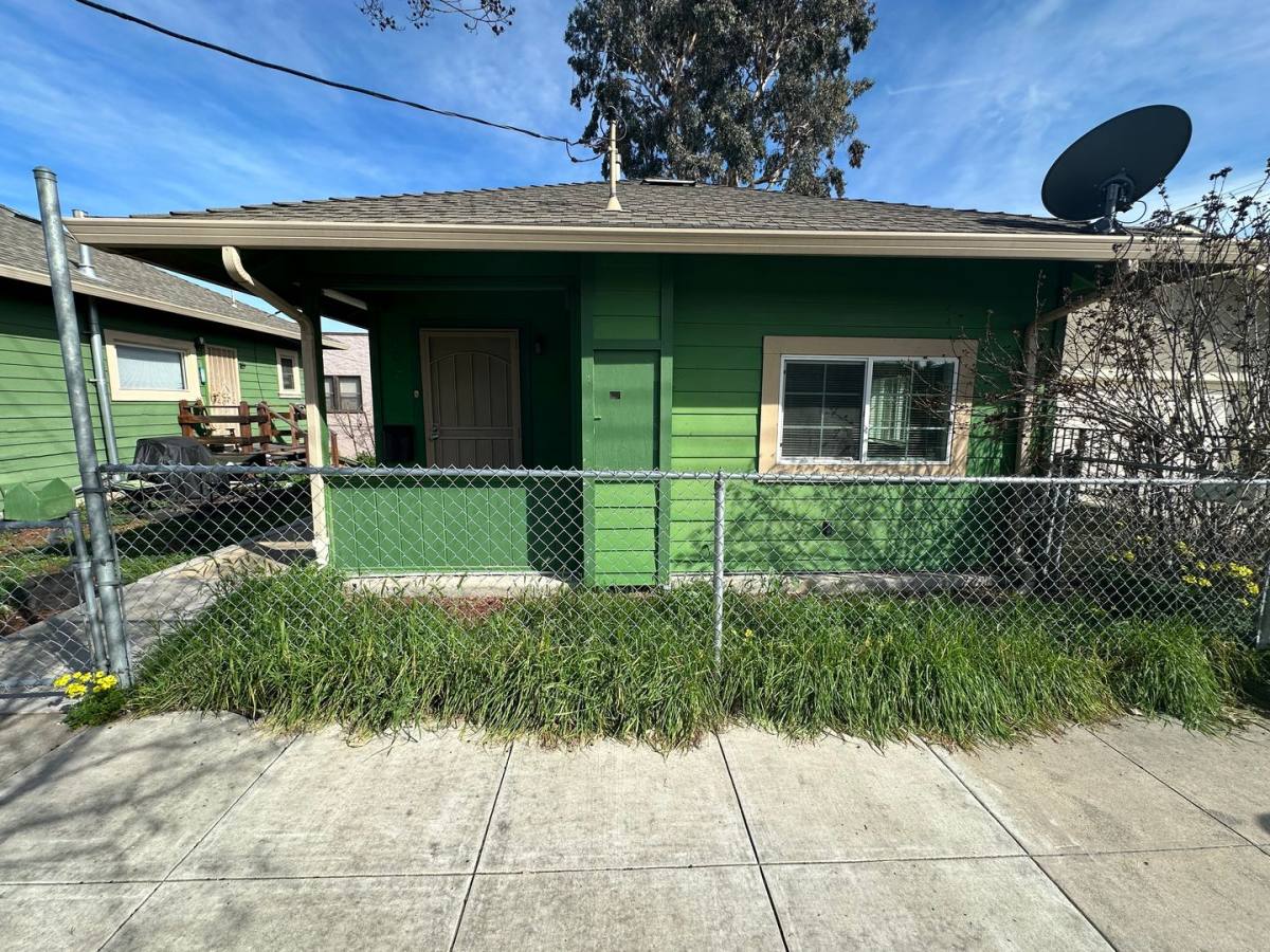 House for rent at 807 G St, Antioch, CA 94509