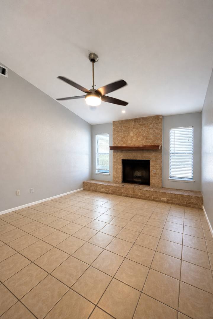 House for rent at 333 Rawhide Loop, Round Rock, TX 78681