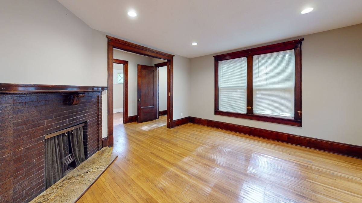 House for rent at 307 5th Ave SE, Minneapolis, MN 55414