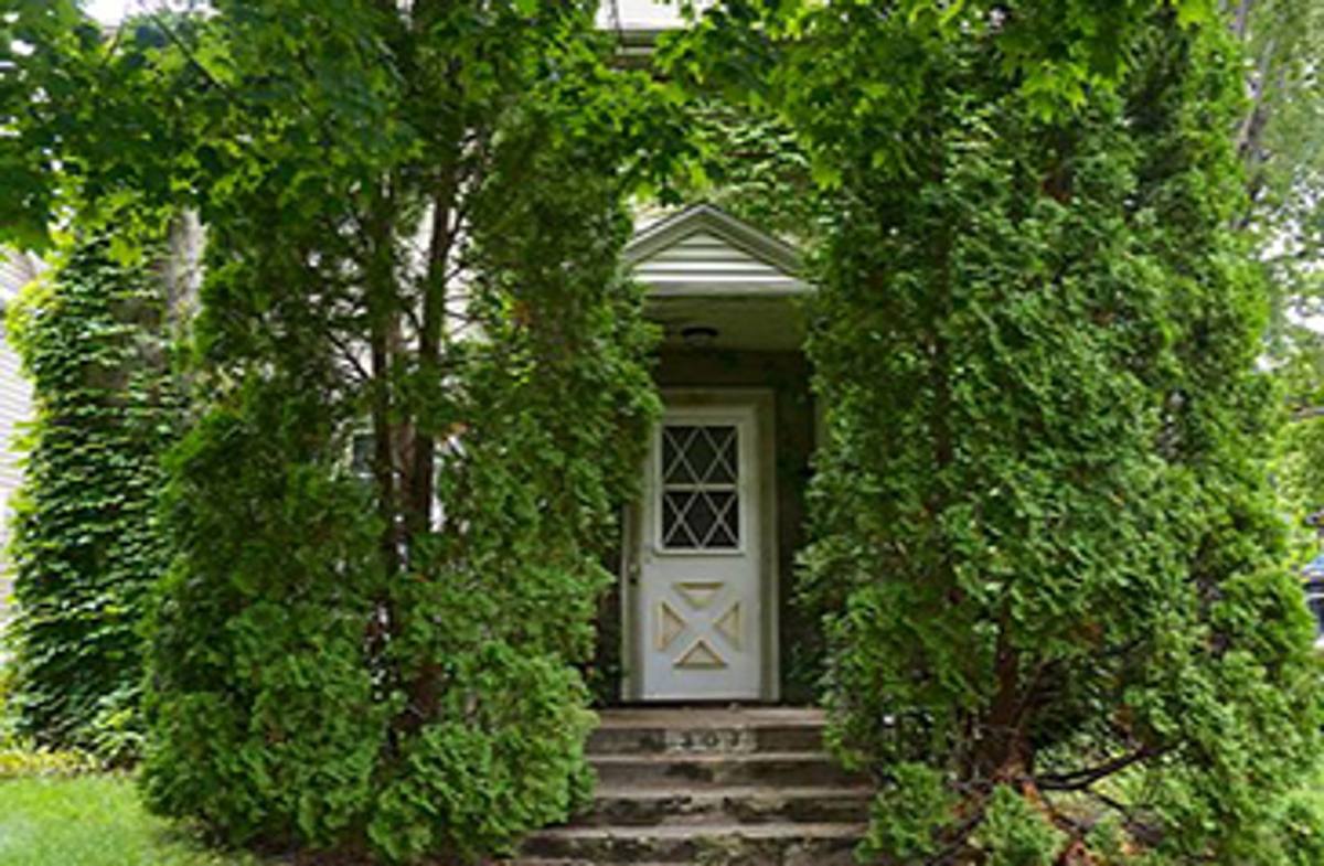 House for rent at 307 5th Ave SE, Minneapolis, MN 55414