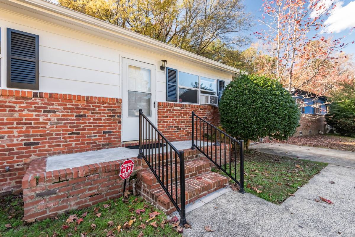 House for rent at 3516 Four Seasons Dr, Durham, NC 27707