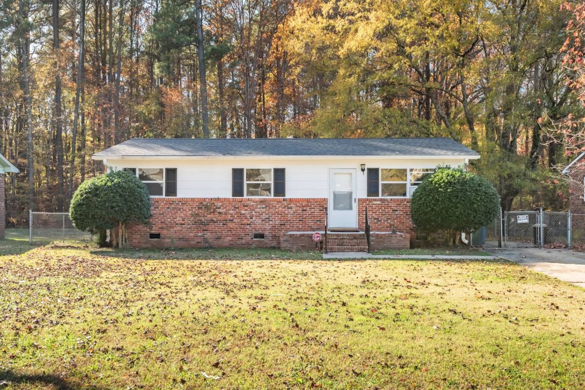House for rent at 3516 Four Seasons Dr, Durham, NC 27707