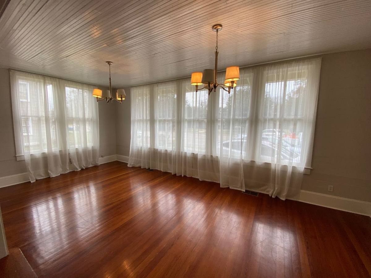 Apartment for rent at 215 Versailles Blvd, Lafayette, LA 70501
