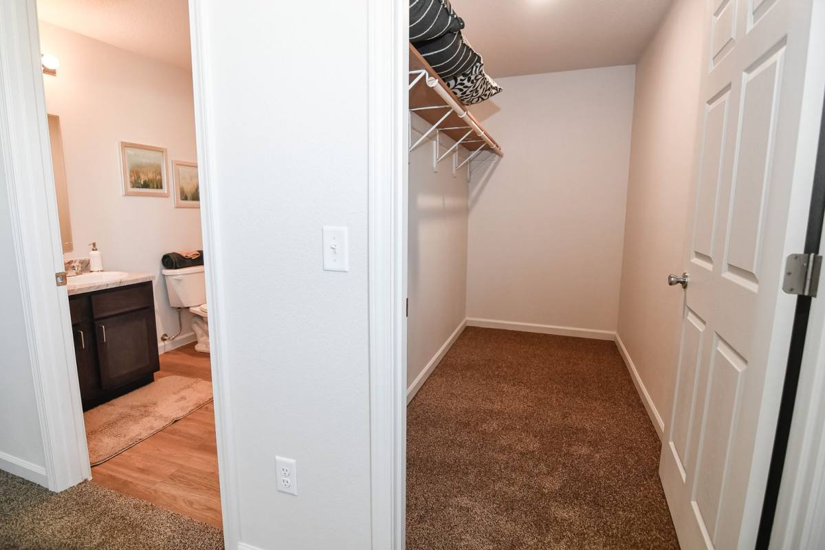 Apartment for rent at 332 Wildflower Dr, Osceola, IA 50213