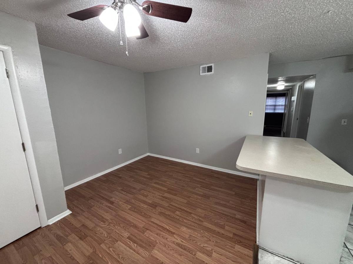 Apartment for rent at 320 E Edwards St, Edmond, OK 73034
