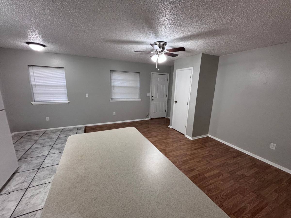 Apartment for rent at 320 E Edwards St, Edmond, OK 73034