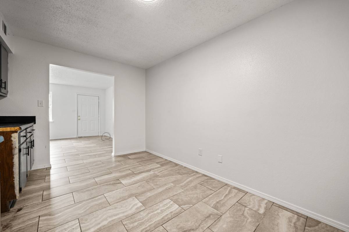 Apartment for rent at 849 So Elm St, Waldron, AR 72958