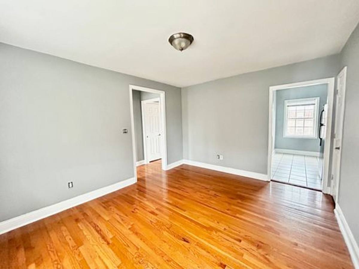 Apartment for rent at 113 Kinship Rd, Dundalk, MD 21222
