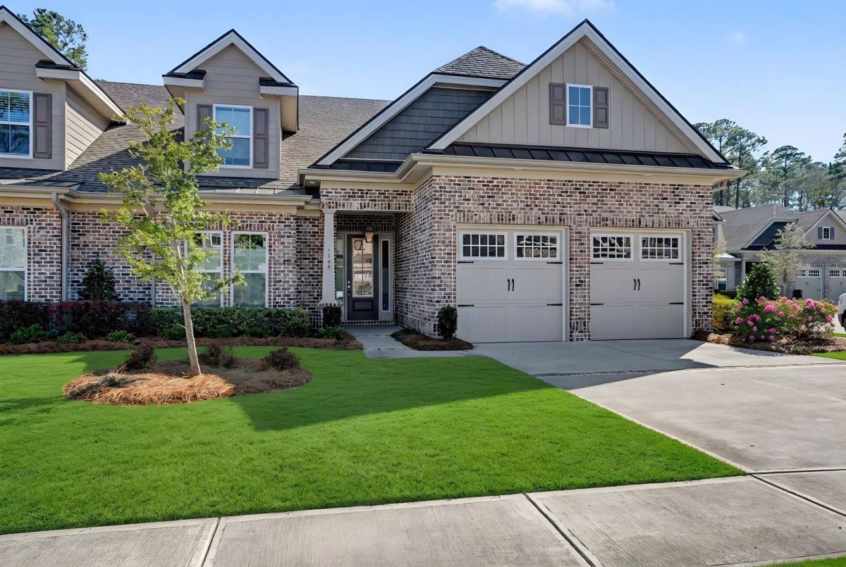 Townhouse for rent at 120 Hope Lane #B, Savannah, GA 31406