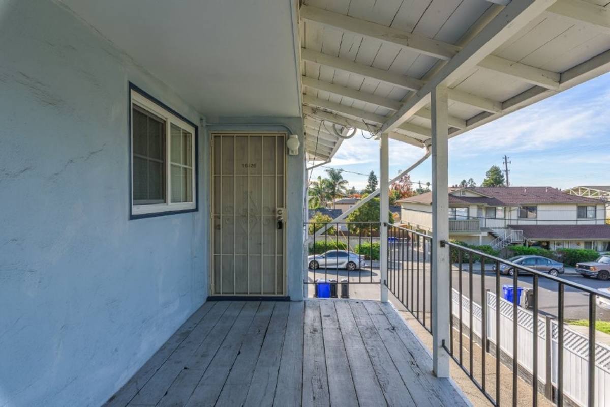 Apartment for rent at 16520 - 16526 Los Banos St, San Leandro, CA 94578