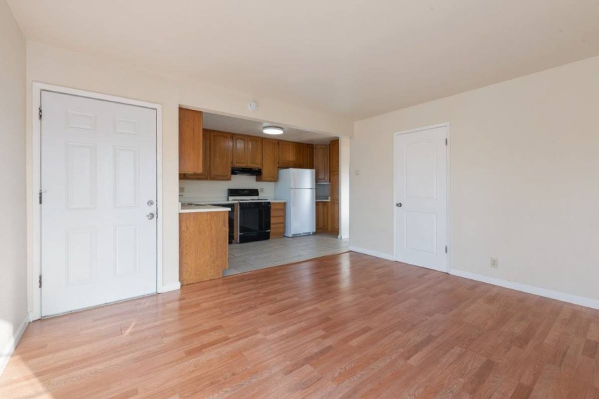 Apartment for rent at 16520 - 16526 Los Banos St, San Leandro, CA 94578
