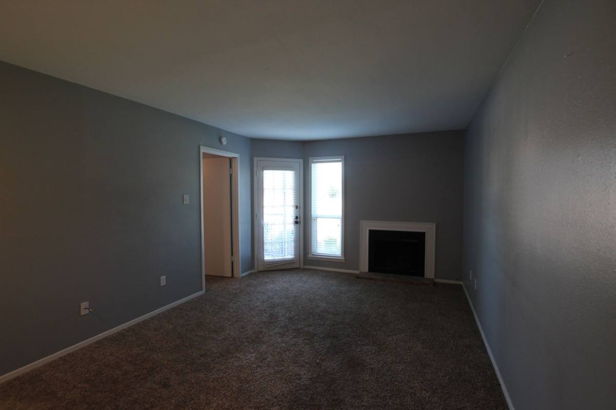 Apartment for rent at 410 W Heritage Dr, Tyler, TX 75703