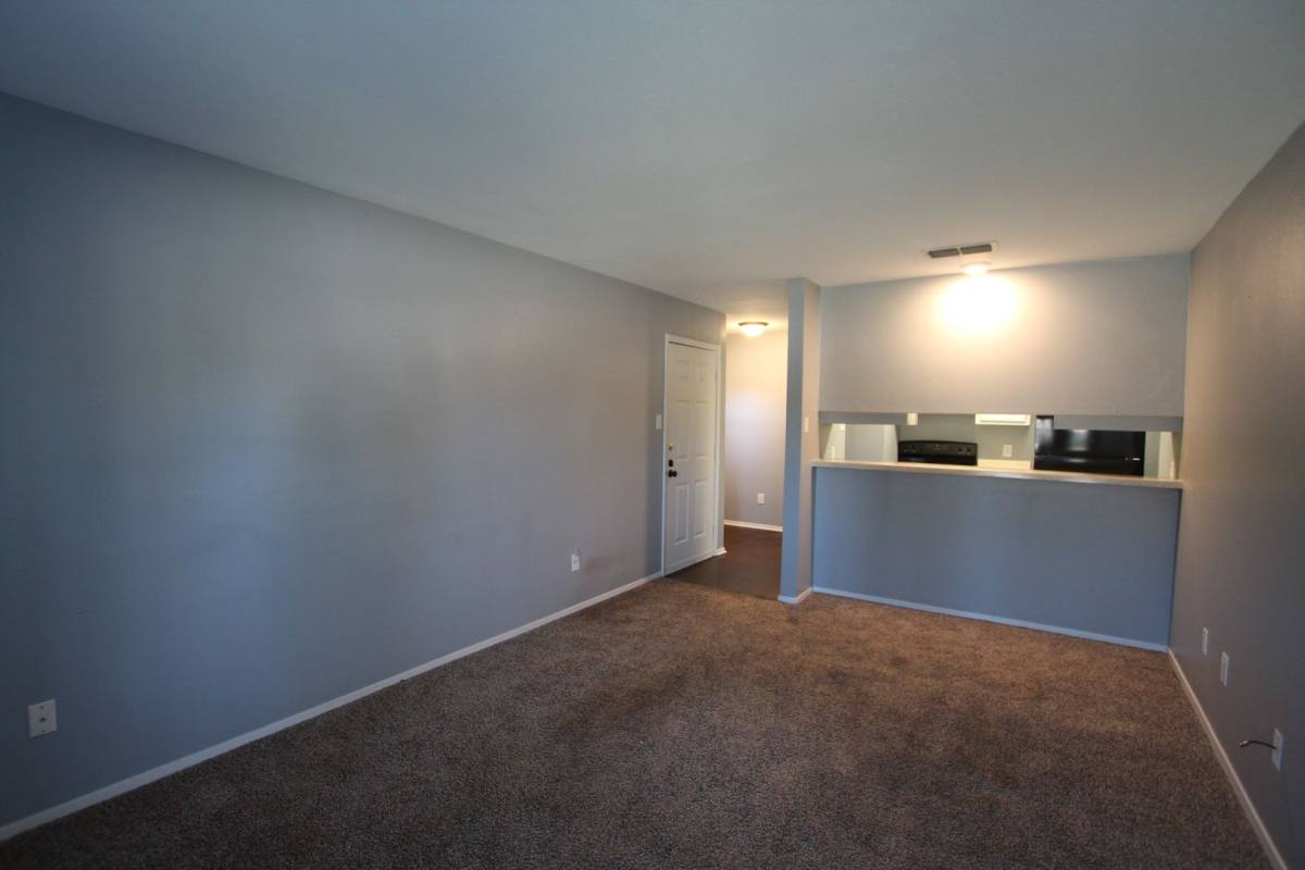 Apartment for rent at 410 W Heritage Dr, Tyler, TX 75703