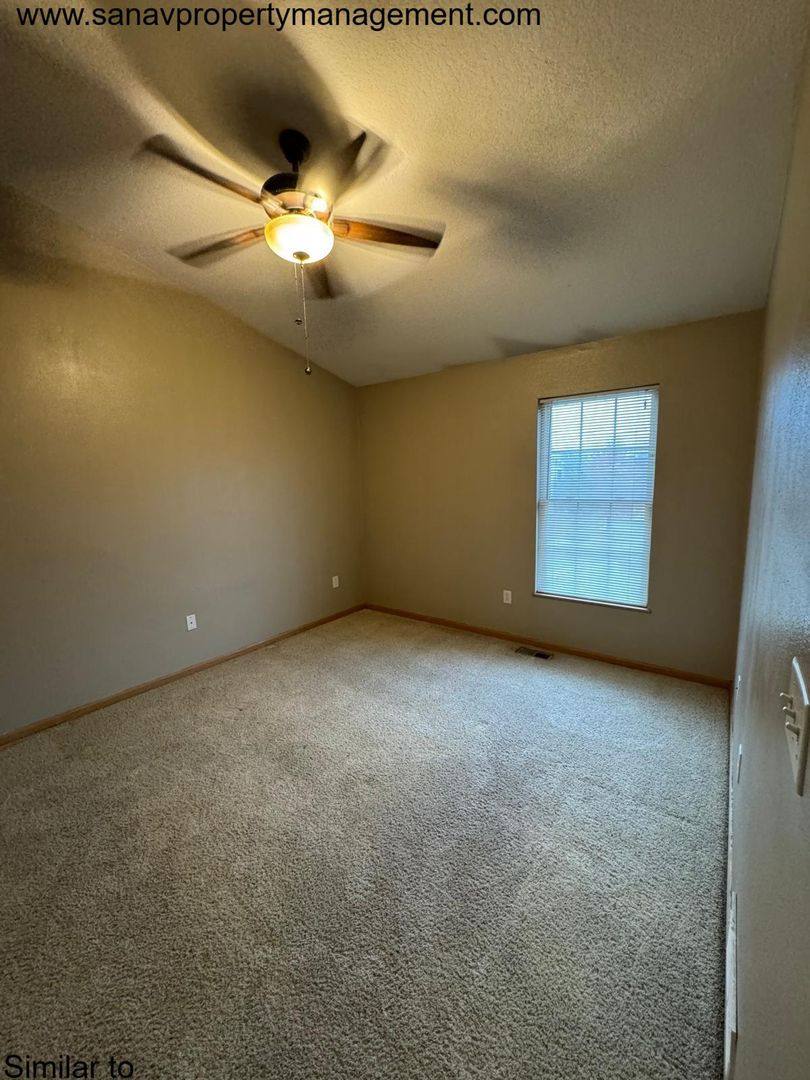 Townhouse for rent at 8302 Westown Parkway, West Des Moines, IA 50266