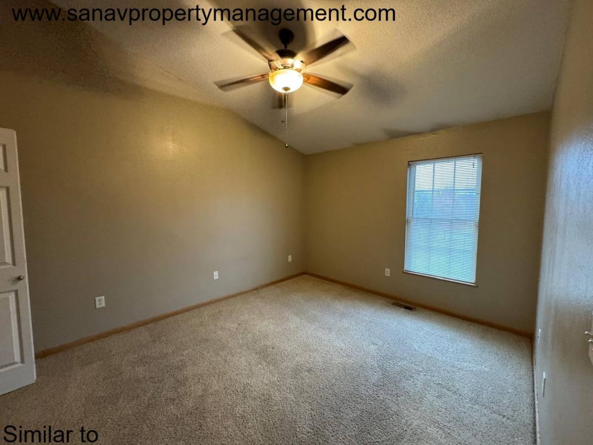 Townhouse for rent at 8302 Westown Parkway, West Des Moines, IA 50266