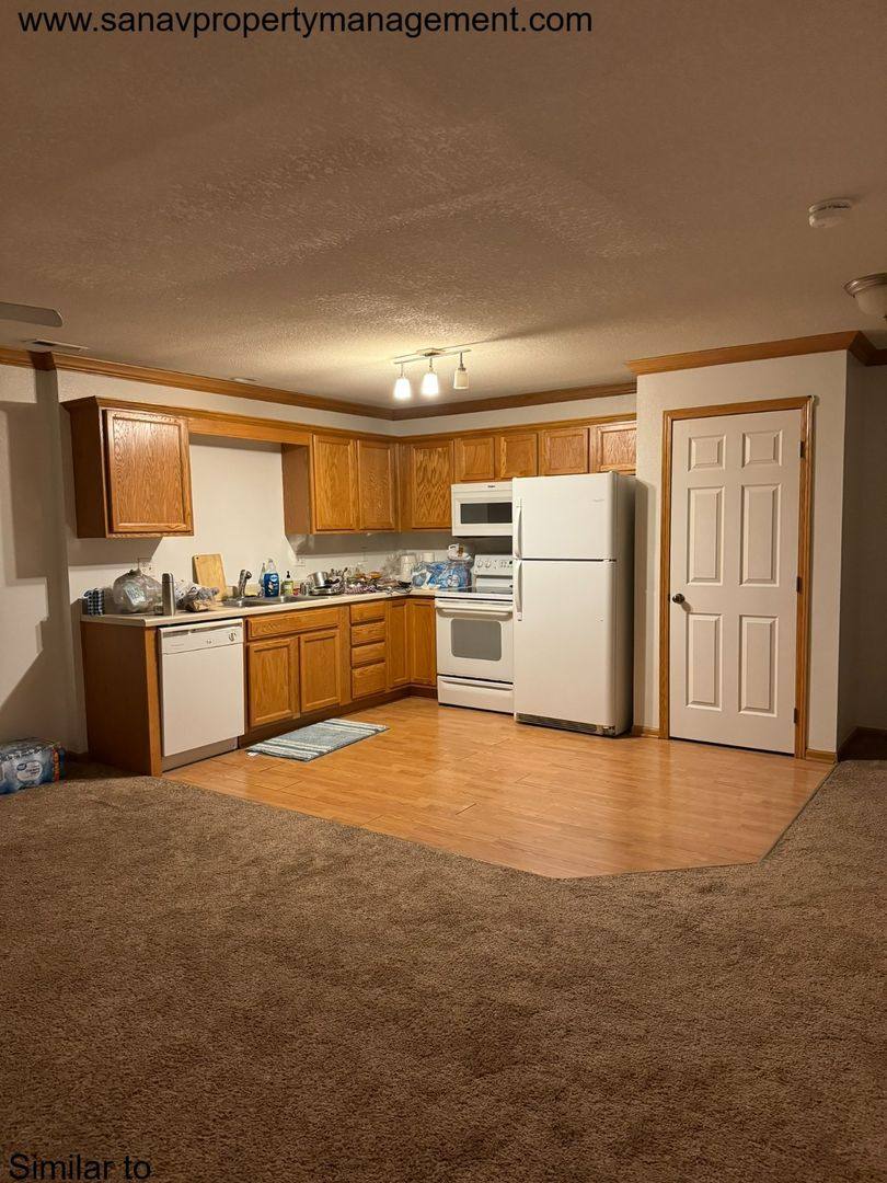 Townhouse for rent at 8302 Westown Parkway, West Des Moines, IA 50266
