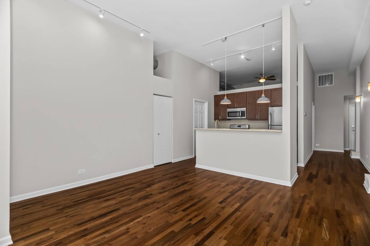 Apartment for rent at 2010 W Pierce 1542 N Damen, Chicago, IL 60622