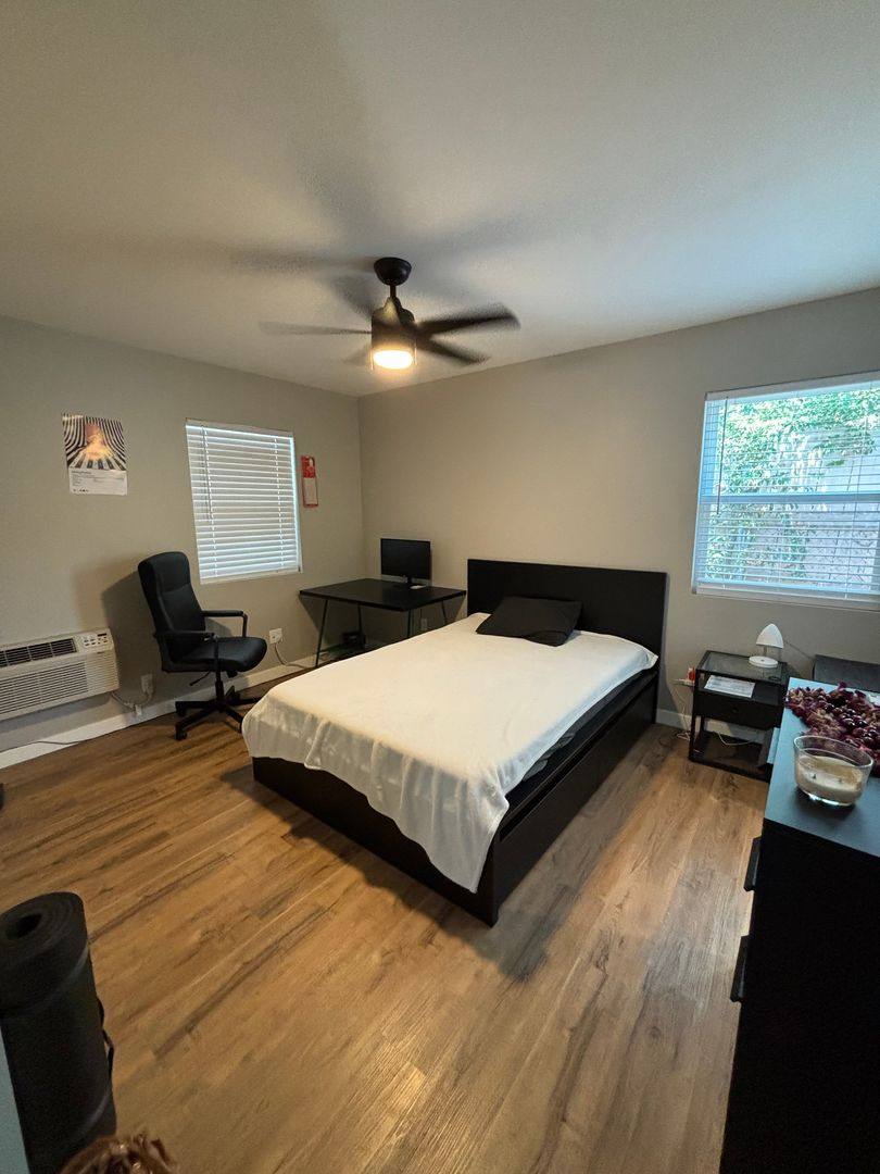 House for rent at 5050 54th St, San Diego, CA 92115