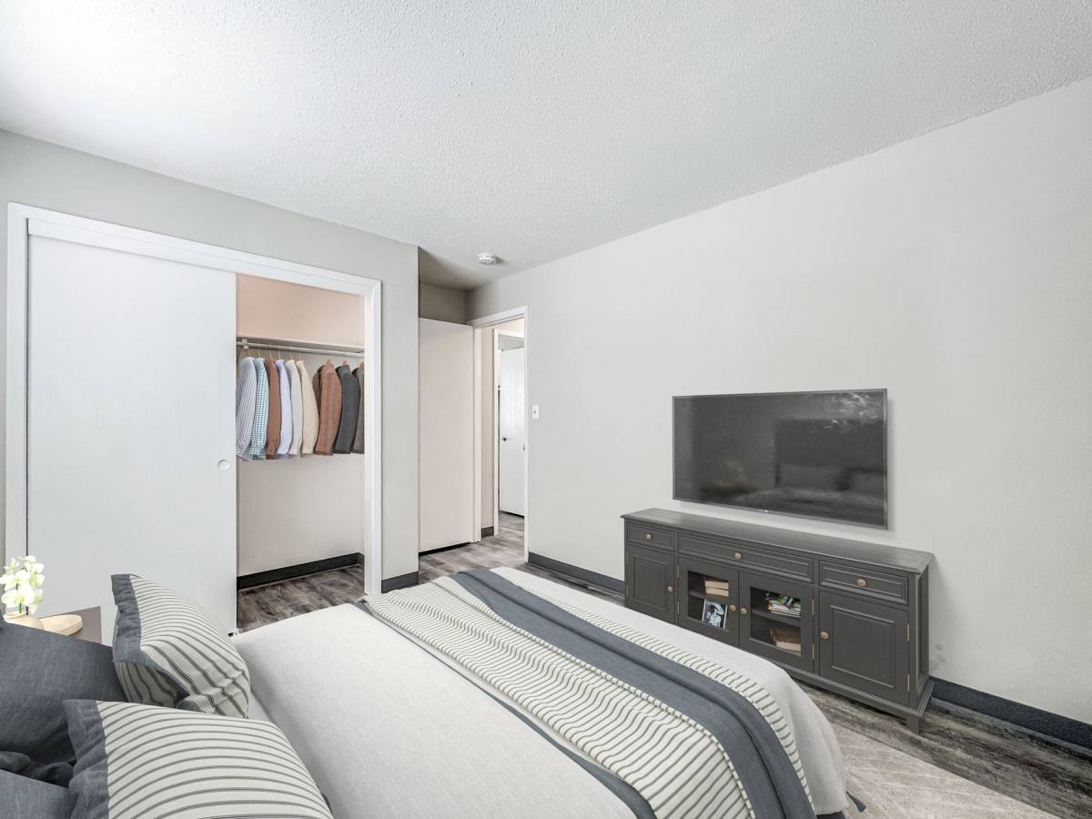 Apartment for rent at 7201 SE 5th St, Des Moines, IA 50315