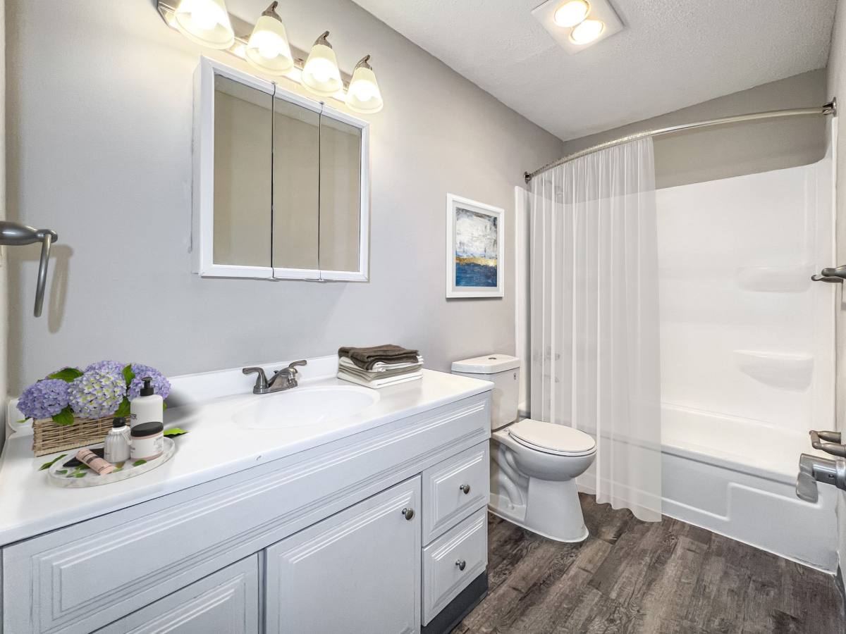 Apartment for rent at 7201 SE 5th St, Des Moines, IA 50315