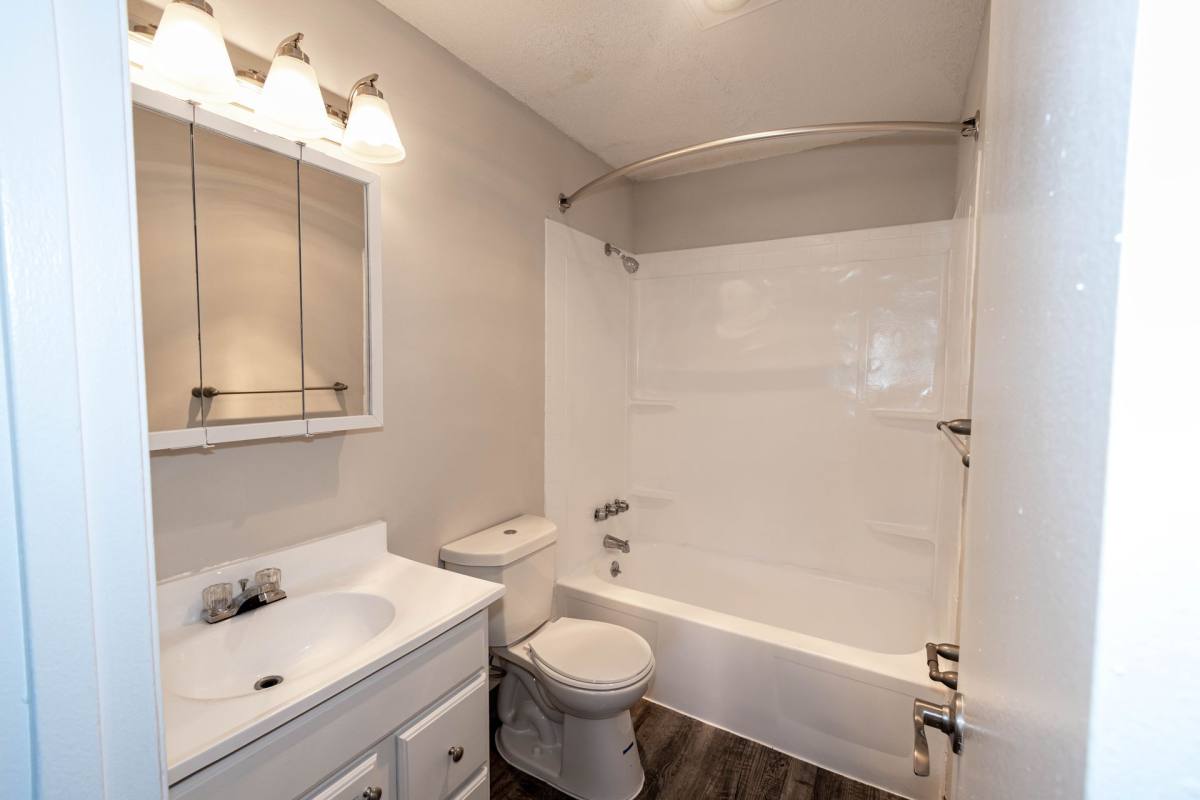 Apartment for rent at 7201 SE 5th St, Des Moines, IA 50315