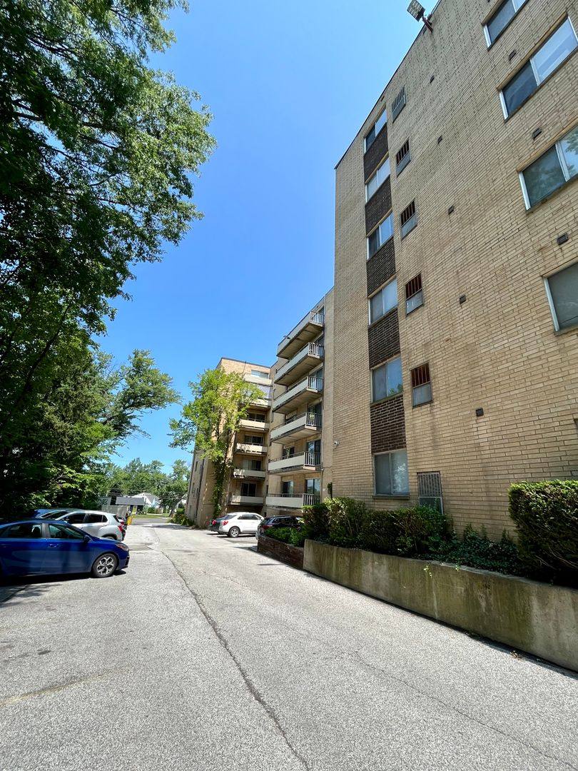 Apartment for rent at 22140 Euclid Ave, Euclid, OH 44117