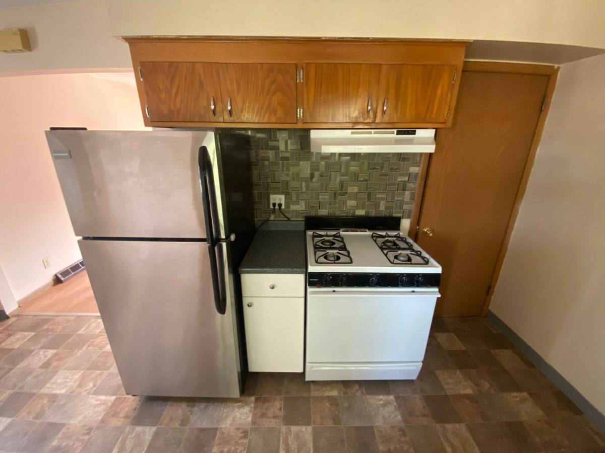 Apartment for rent at 2101-2109 W 90th St, Minneapolis, MN 55431