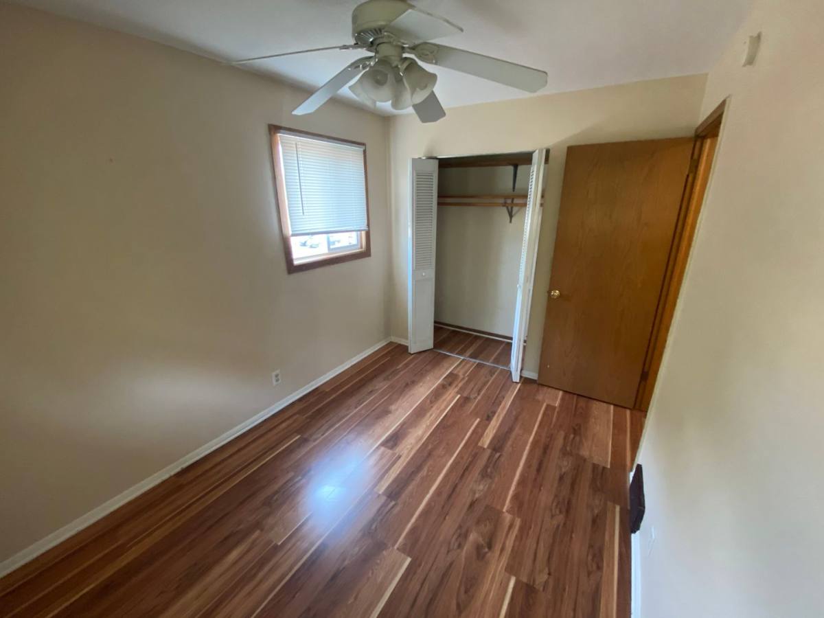 Apartment for rent at 2101-2109 W 90th St, Minneapolis, MN 55431