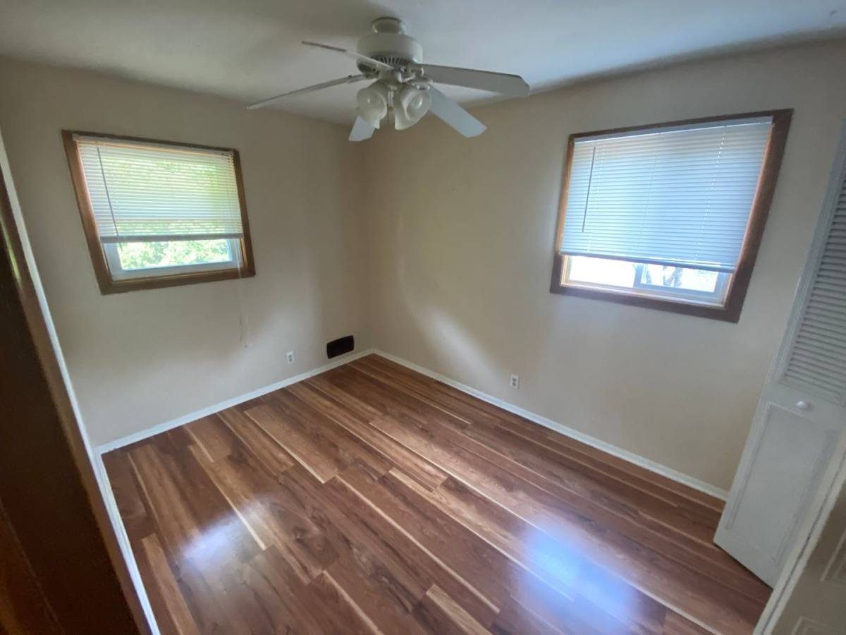 Apartment for rent at 2101-2109 W 90th St, Minneapolis, MN 55431
