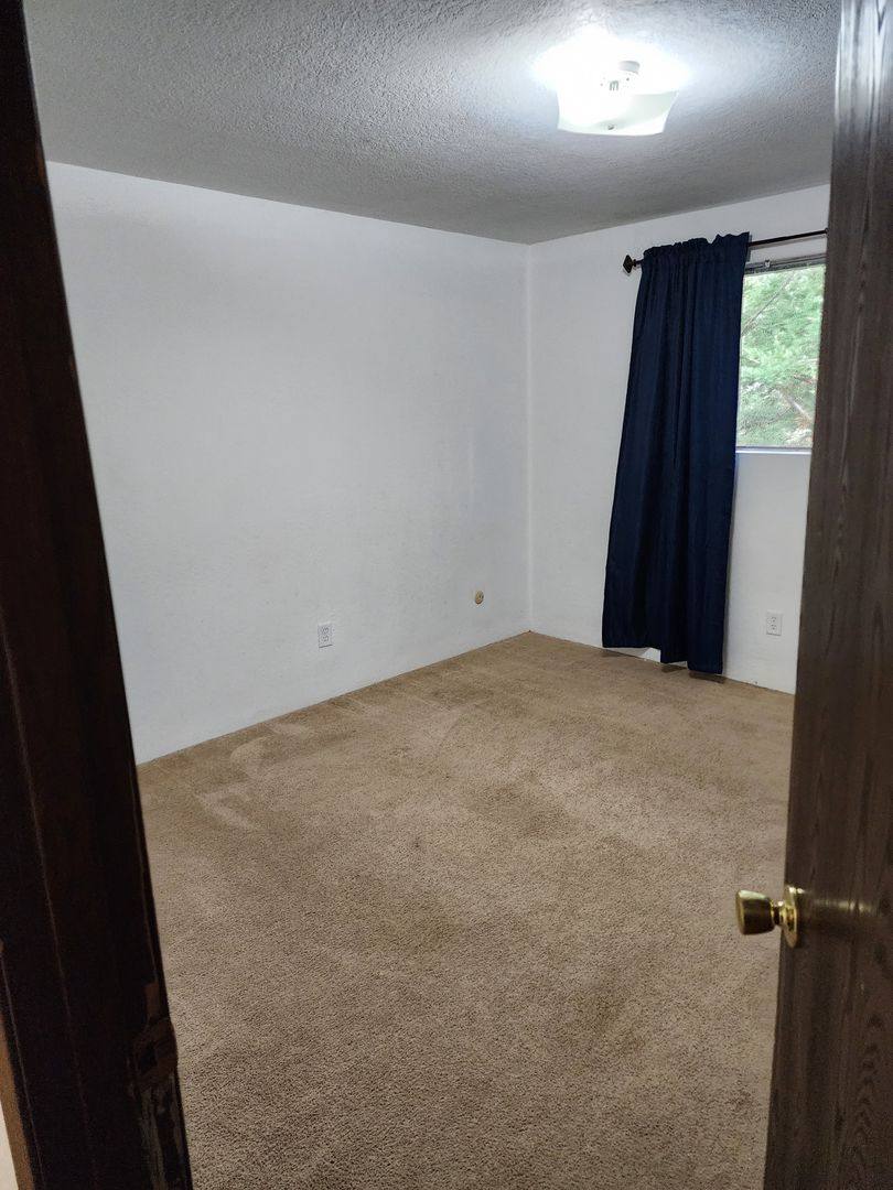 Apartment for rent at 226 Mountain View Ave, Myrtle Creek, OR 97457