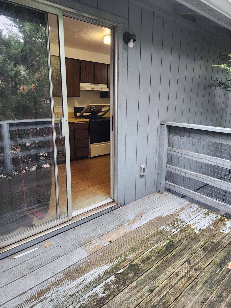 Apartment for rent at 226 Mountain View Ave, Myrtle Creek, OR 97457