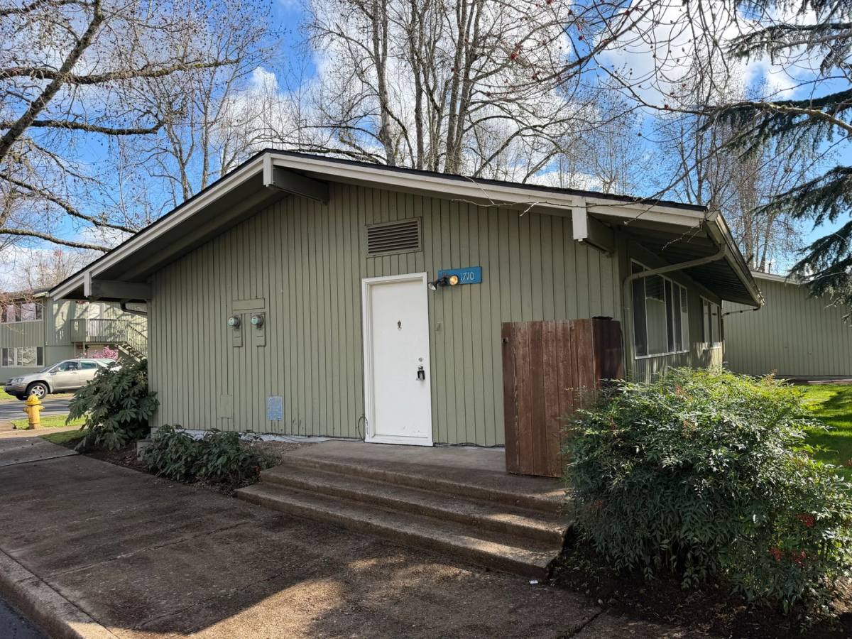 House for rent at 1710 Arthur St, Eugene, OR 97402