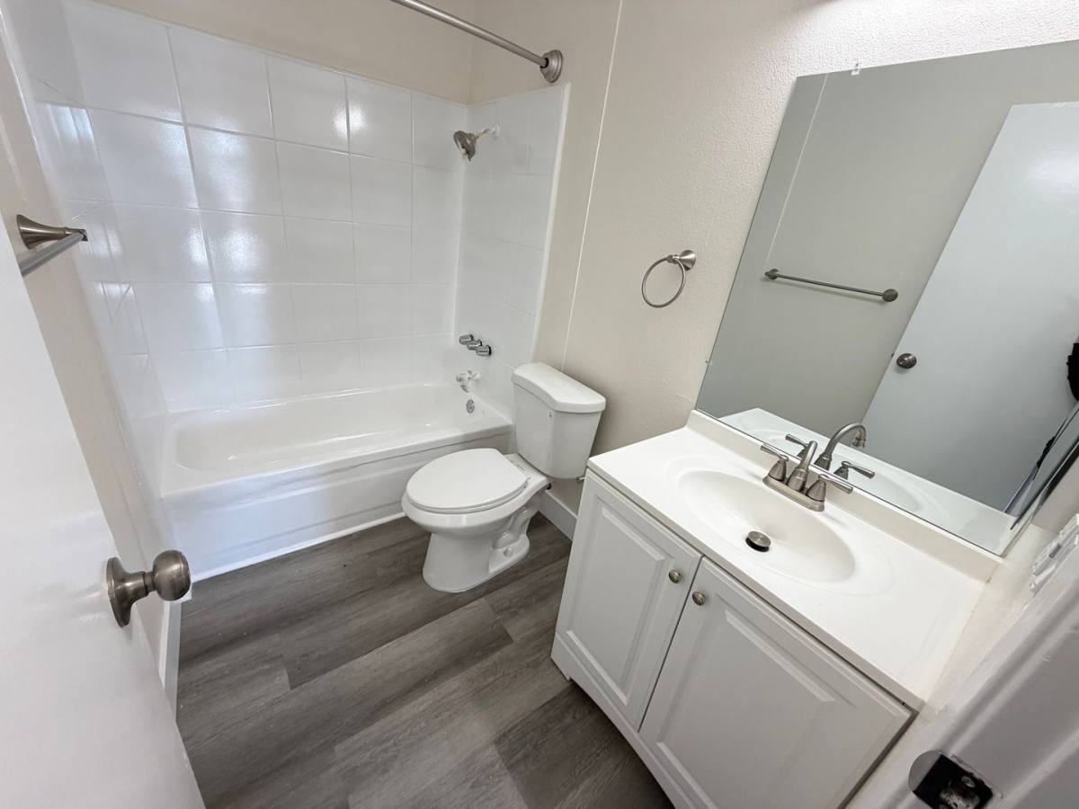 Apartment for rent at 9351 Washburn Rd, Downey, CA 90242