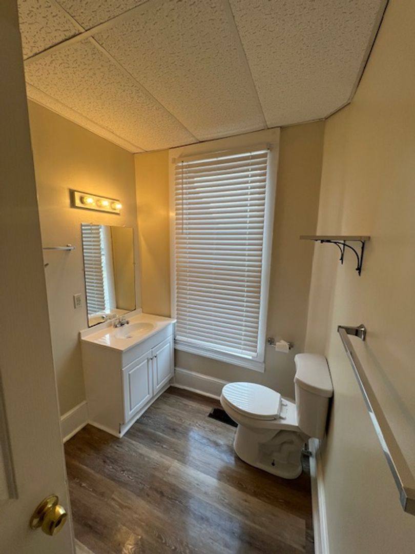 Apartment for rent at 390 S Upper St, Lexington, KY 40508