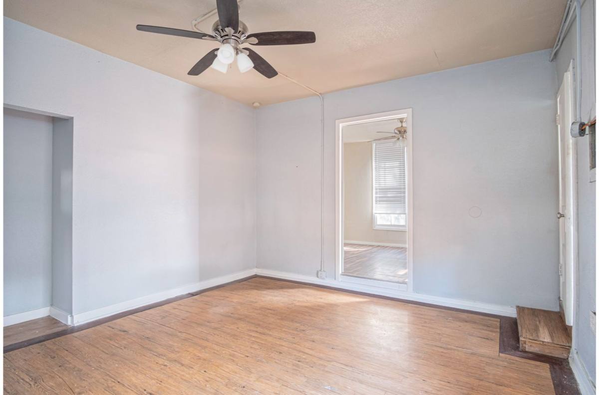Apartment for rent at 150 Bank, San Antonio, TX 78204