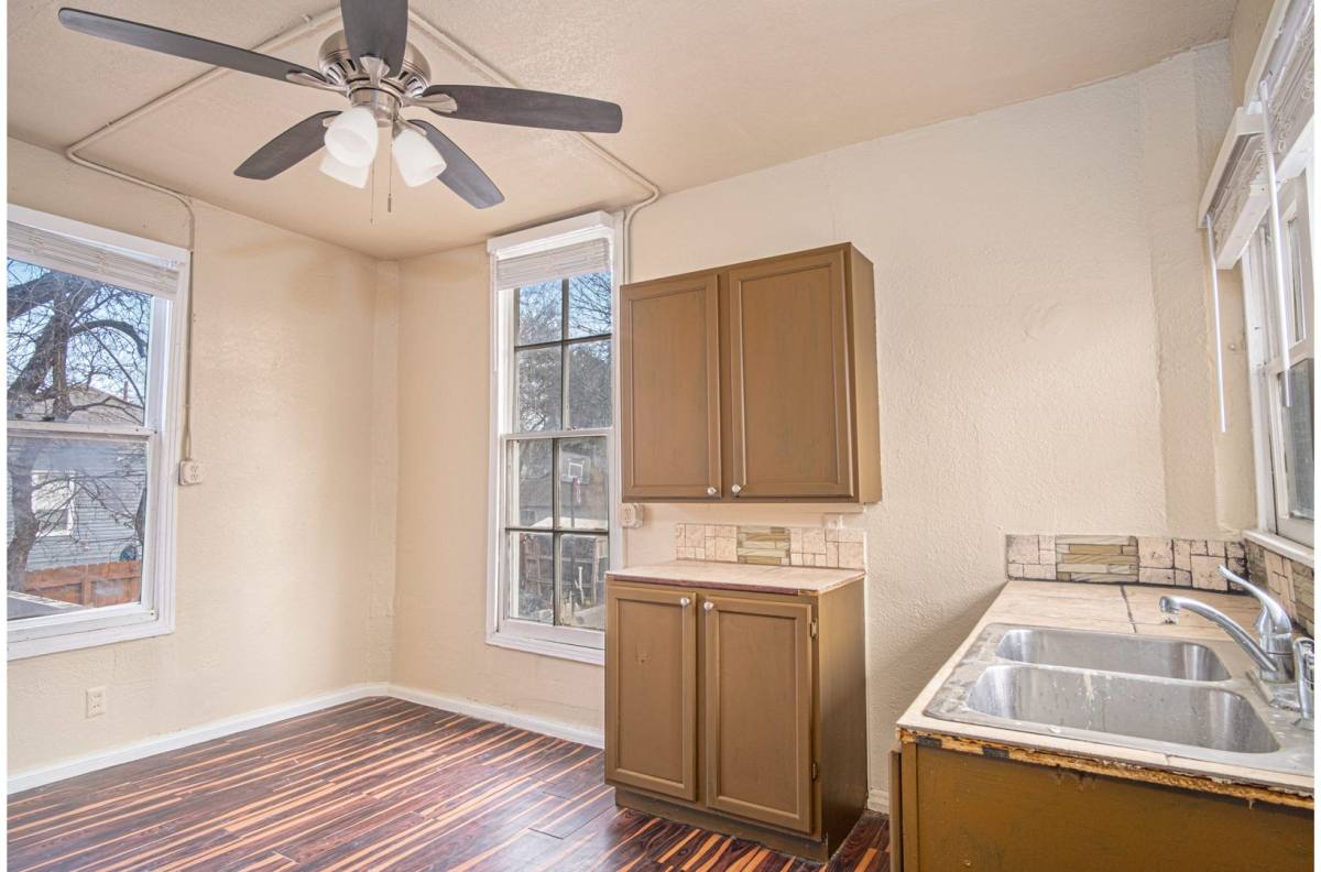 Apartment for rent at 150 Bank, San Antonio, TX 78204