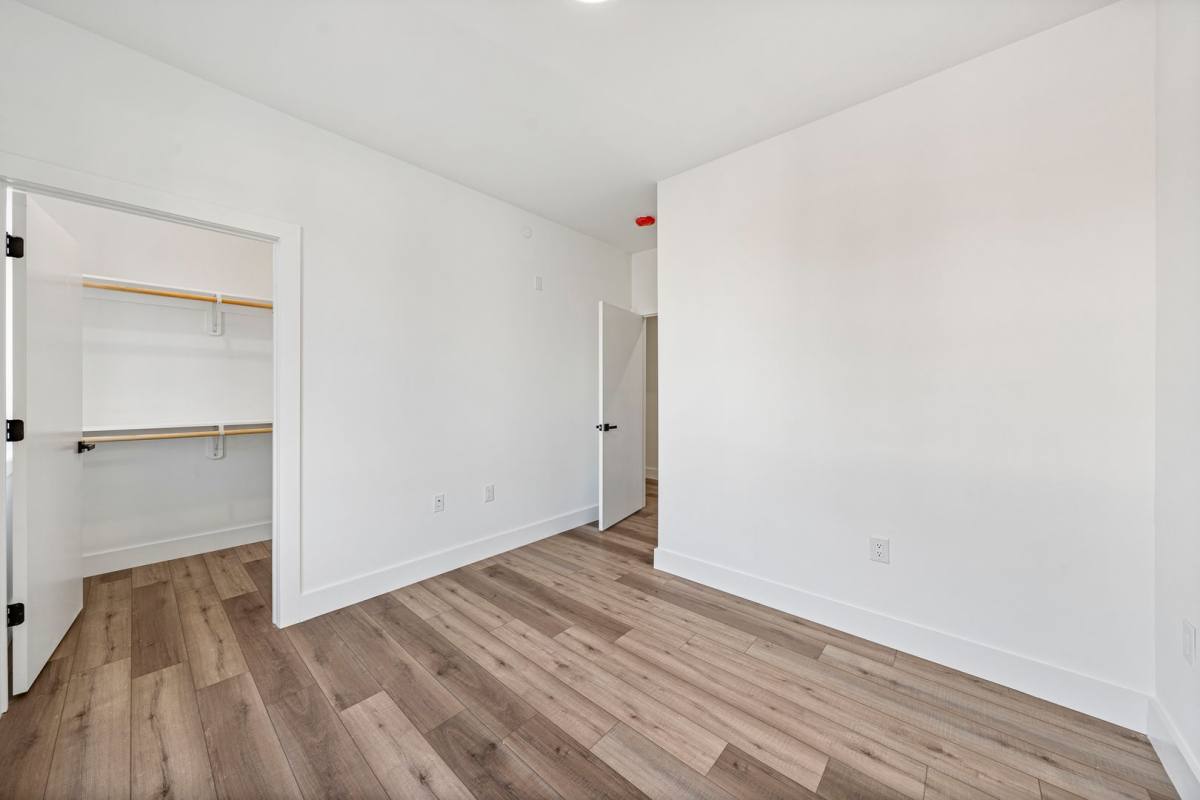 Apartment for rent at 560-572 13th Ave, Newark, NJ 07103